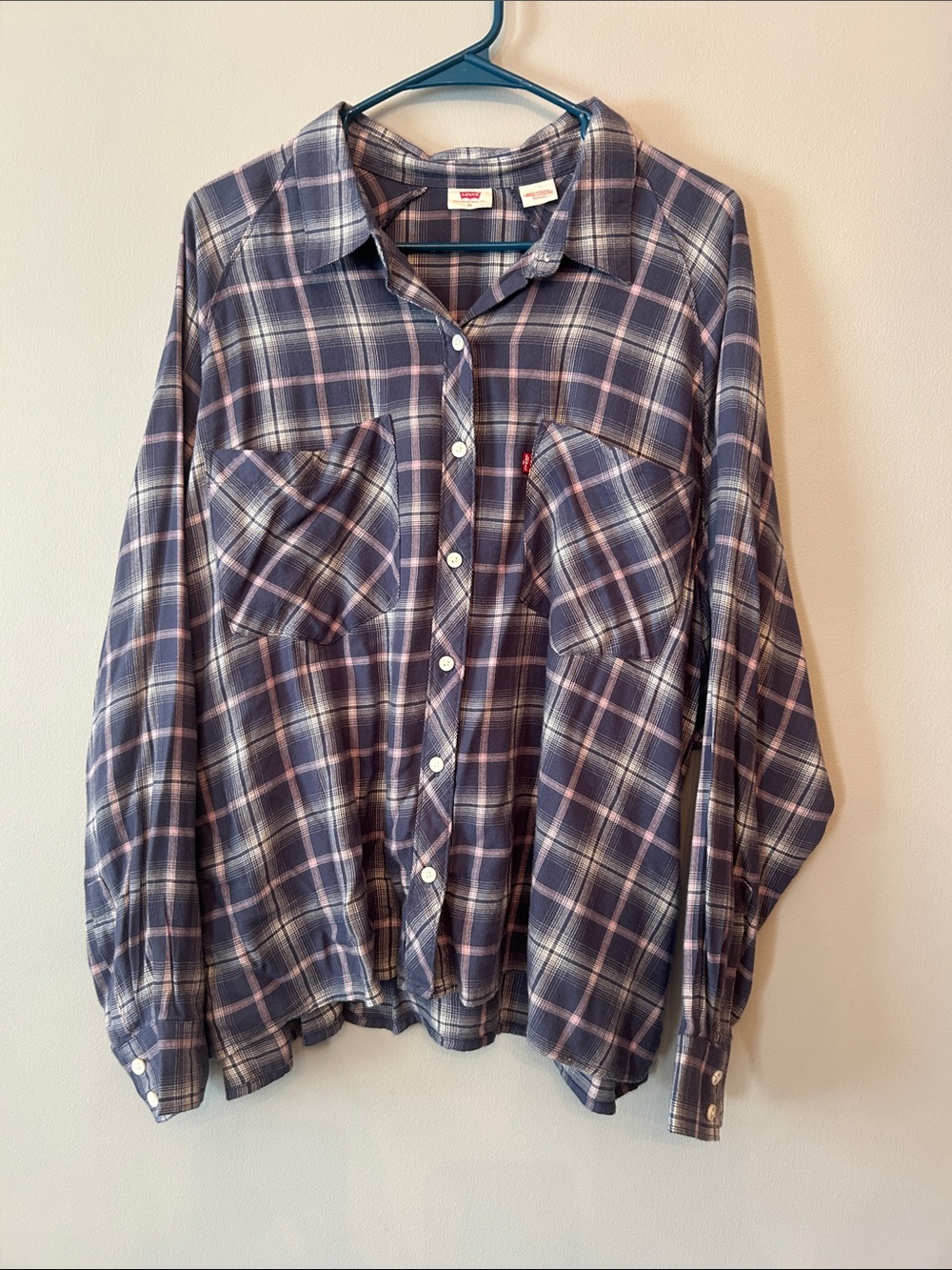 Levi’s Flannel Shirt, Women’s Size XL, Plaid Button Front
